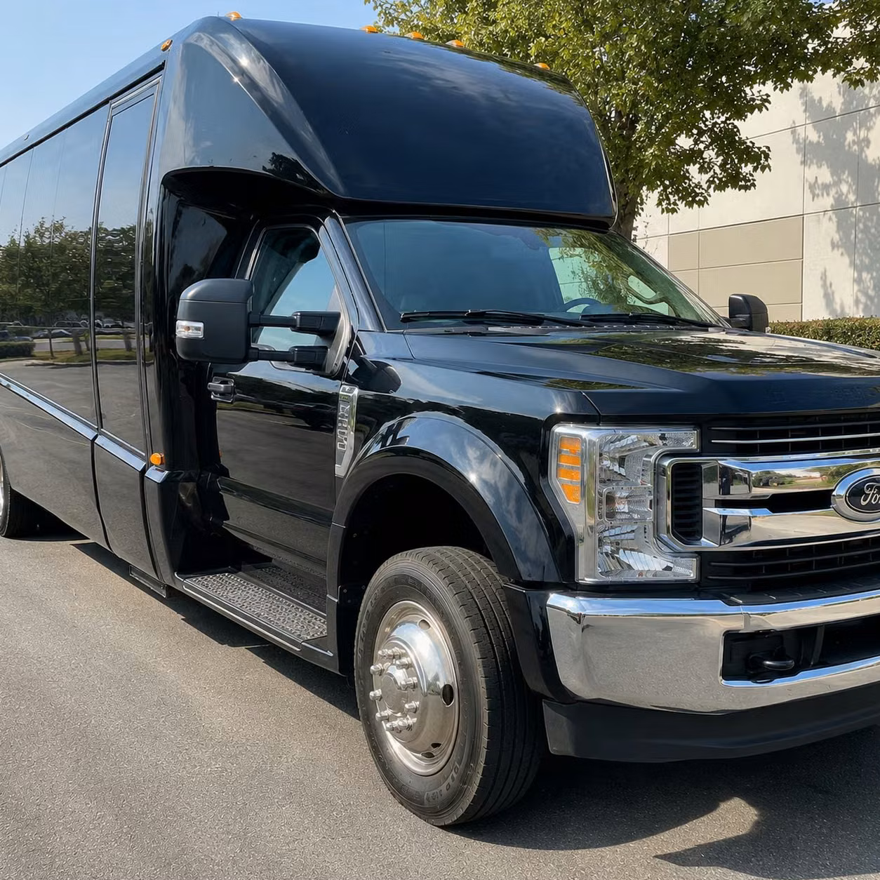 15 passenger minibus