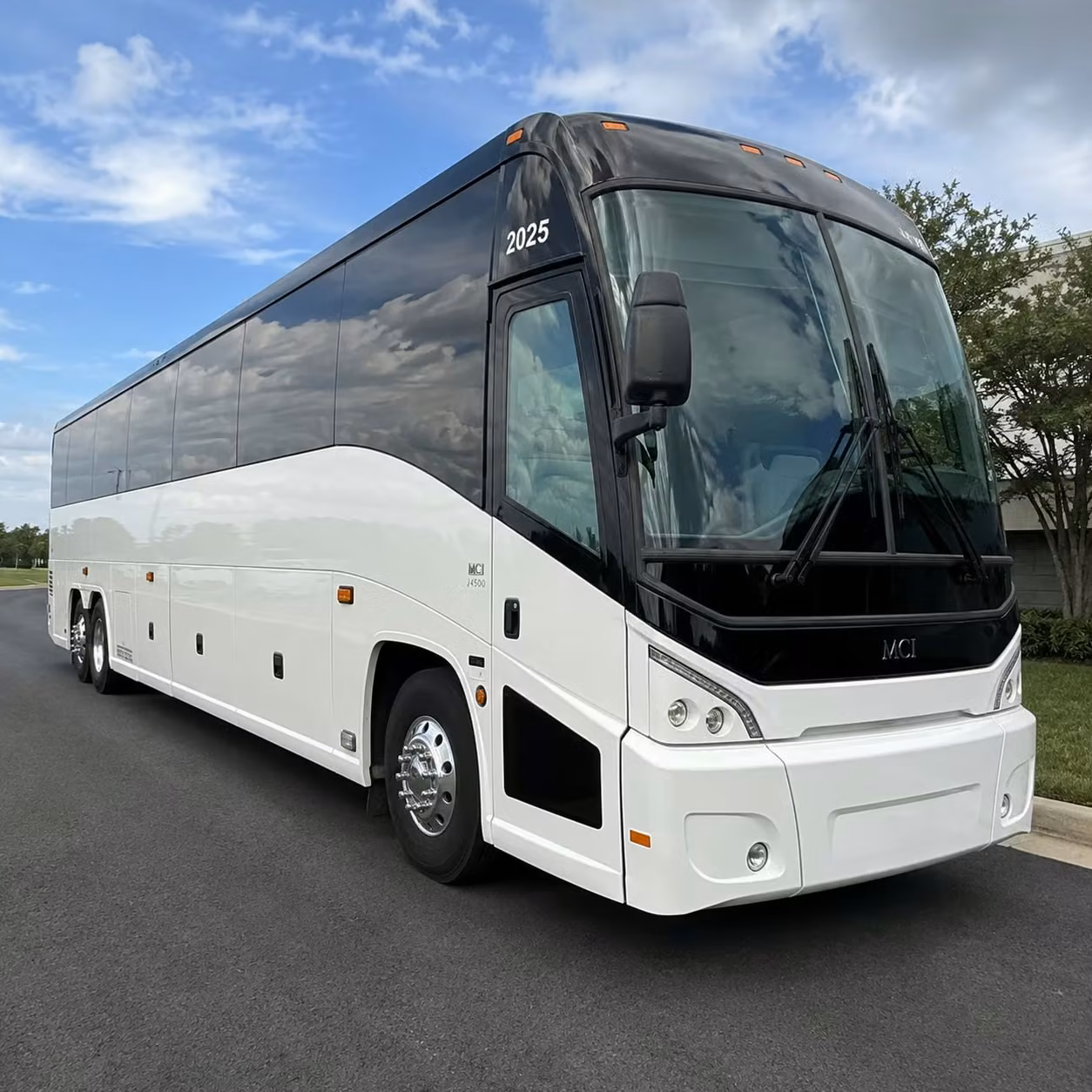 coordinating long distance travel for fayetteville corporate and convention groups